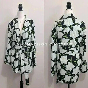 BNWT 500 Madison Cinqcent Women’s floral print trench coat size Xs